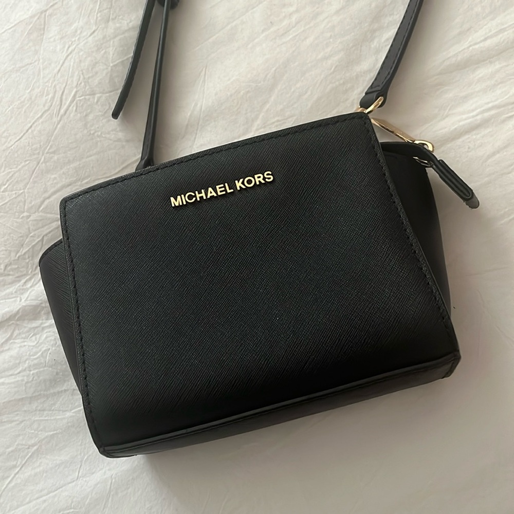 Michael Kors Black Crossbody bag